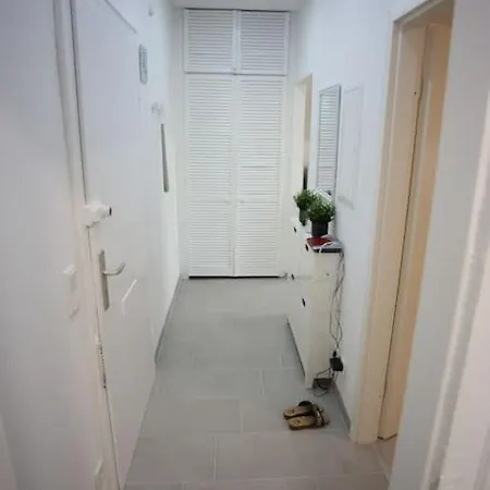 Frisch Sanierte 2 Raum Suedstadt Hanower